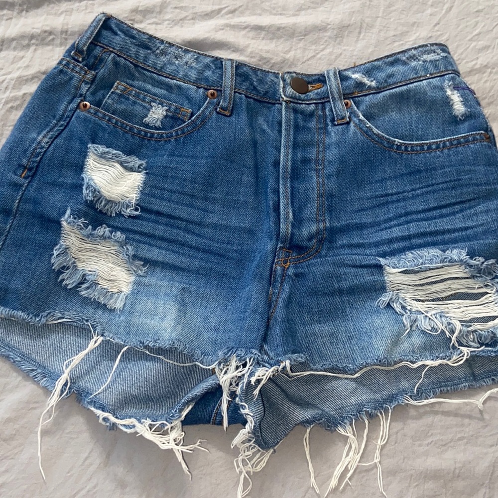 Distressed high waisted shorts
